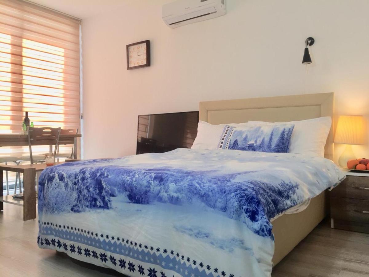 Uptown Holiday App & Pool Daily Rental Contactless Check In & Check Out Famagusta  Eksteriør billede