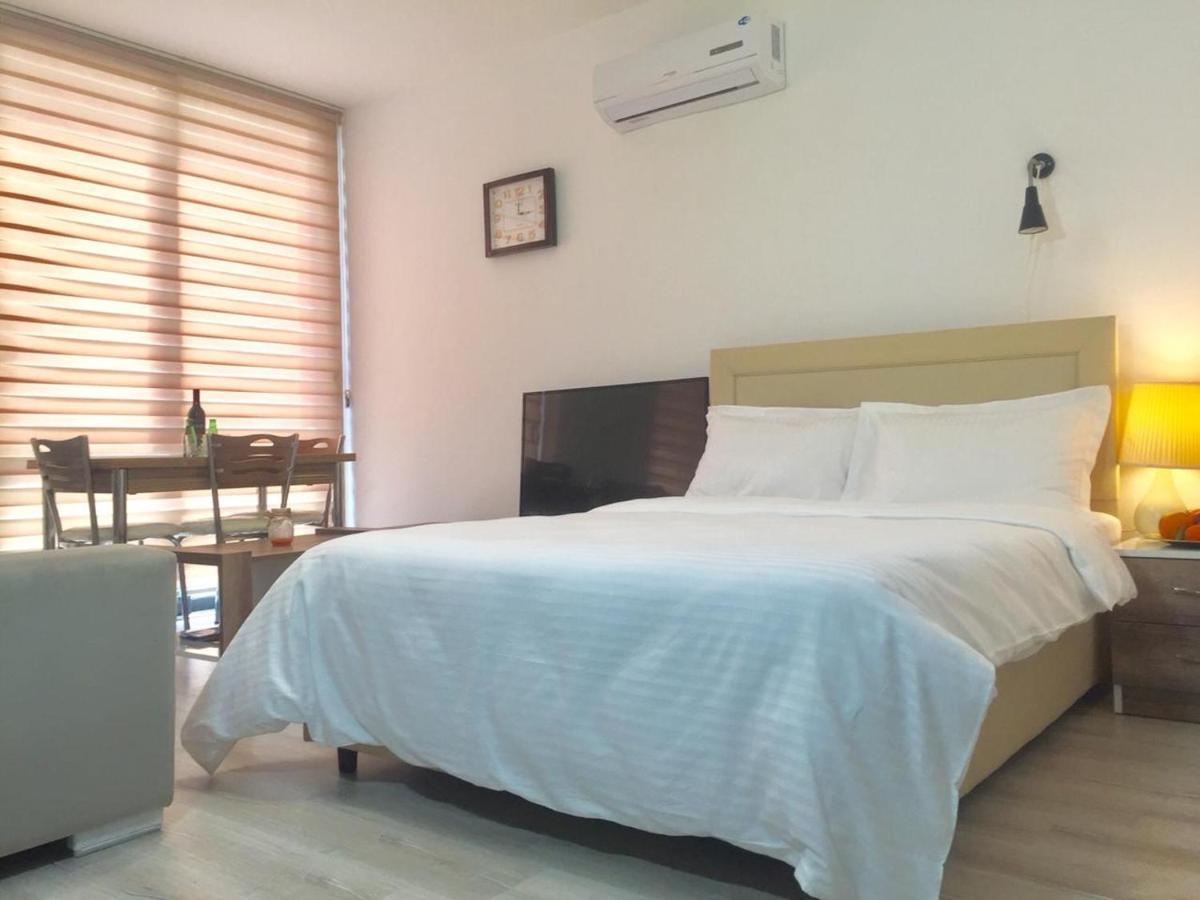 Uptown Holiday App & Pool Daily Rental Contactless Check In & Check Out Famagusta  Eksteriør billede
