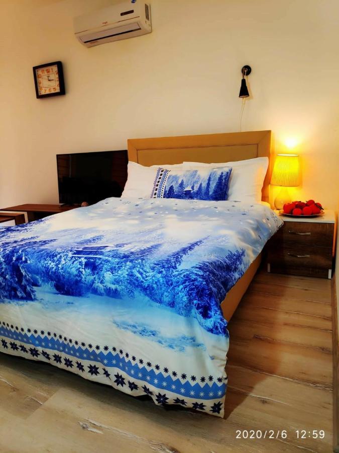 Uptown Holiday App & Pool Daily Rental Contactless Check In & Check Out Famagusta  Eksteriør billede