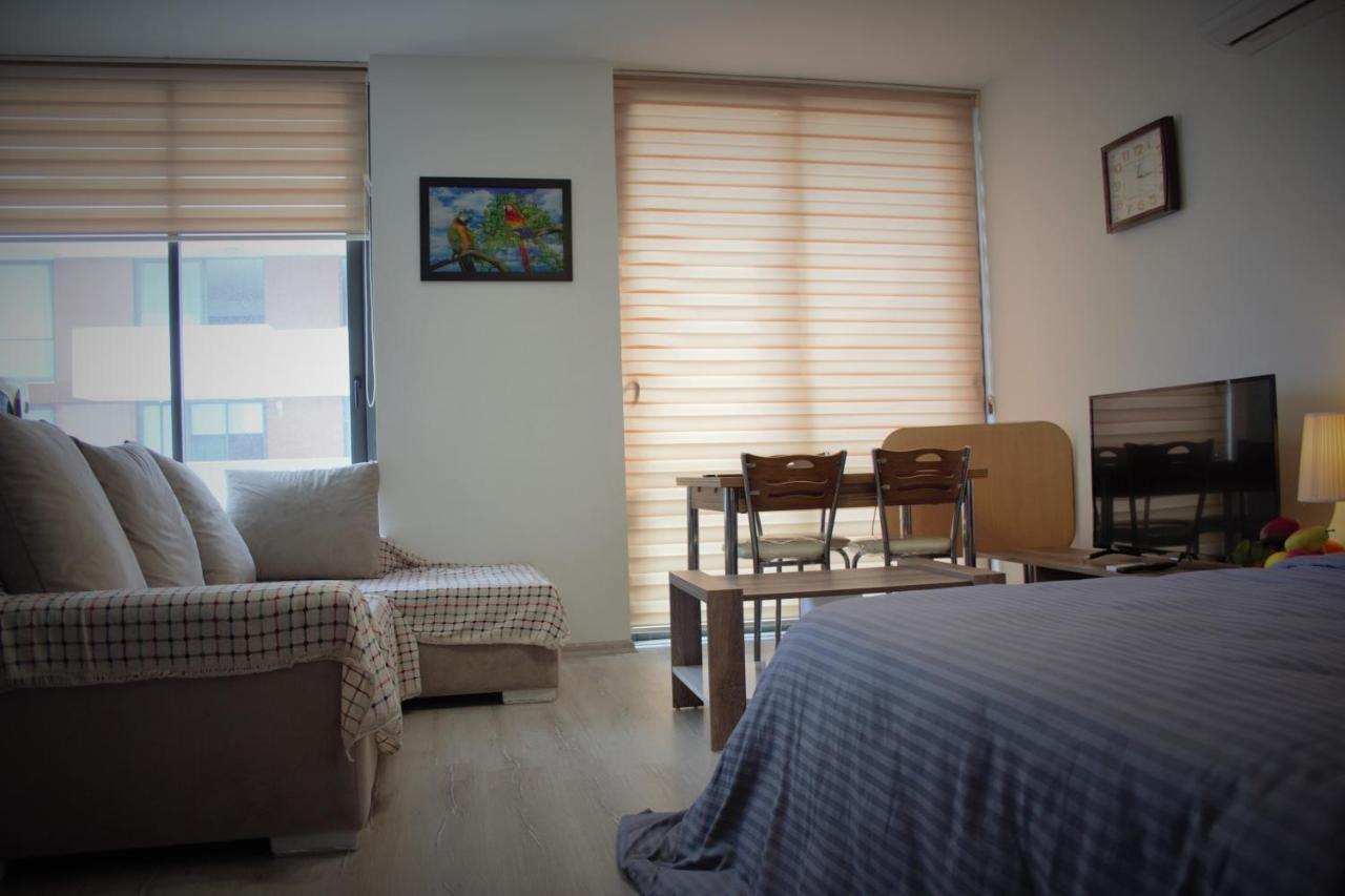 Uptown Holiday App & Pool Daily Rental Contactless Check In & Check Out Famagusta  Eksteriør billede