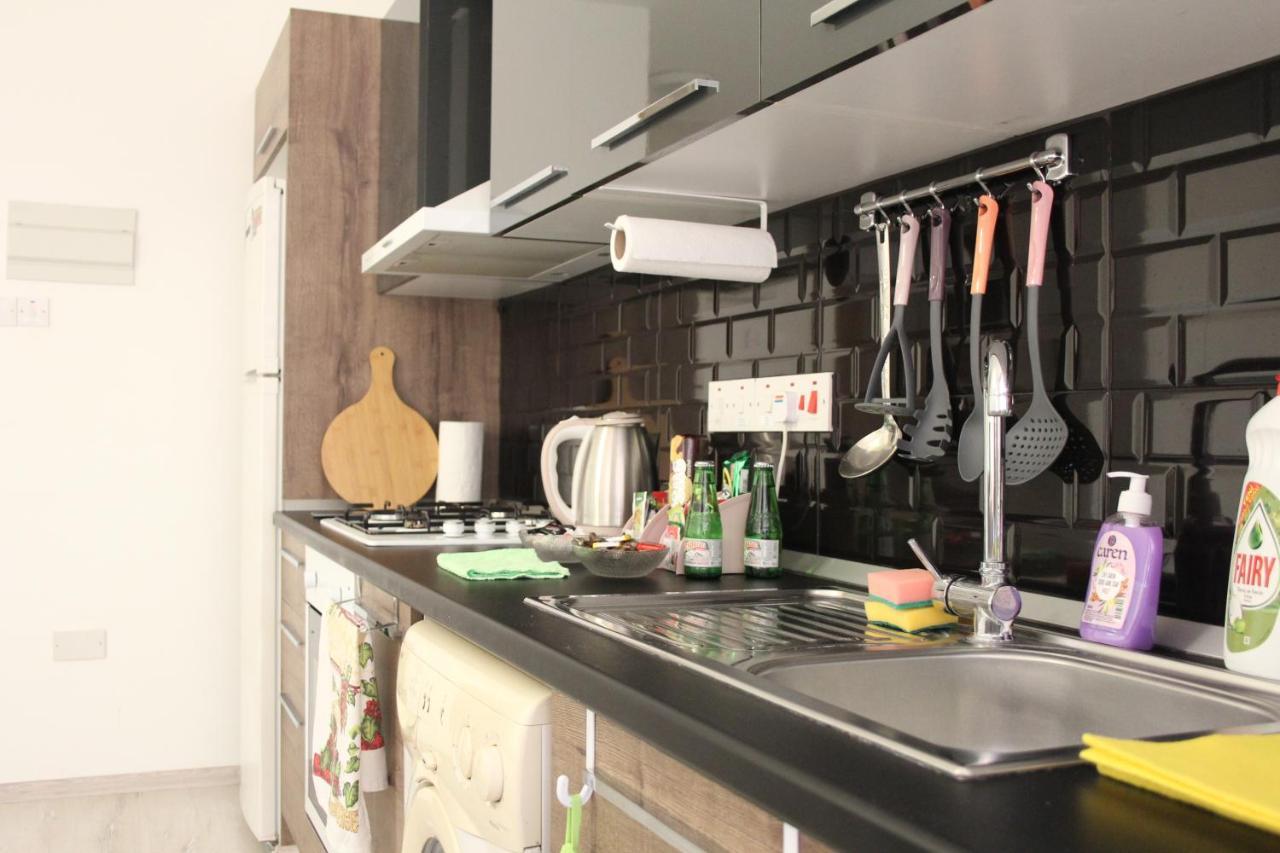Uptown Holiday App & Pool Daily Rental Contactless Check In & Check Out Famagusta  Eksteriør billede